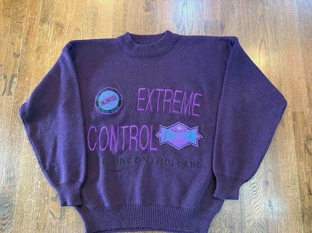 Vintage Extreme Control Graphic Knit Sweater Purple Size Large